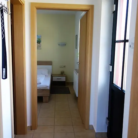 Am Pappelwald Апартаменты Глове